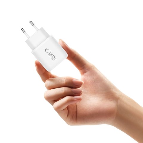 TECH-PROTECT NCA20 2-PORT NETWORK CHARGER PD 20W / QC3.0 + TYPE-C CABLE WHITE Tech-Protect